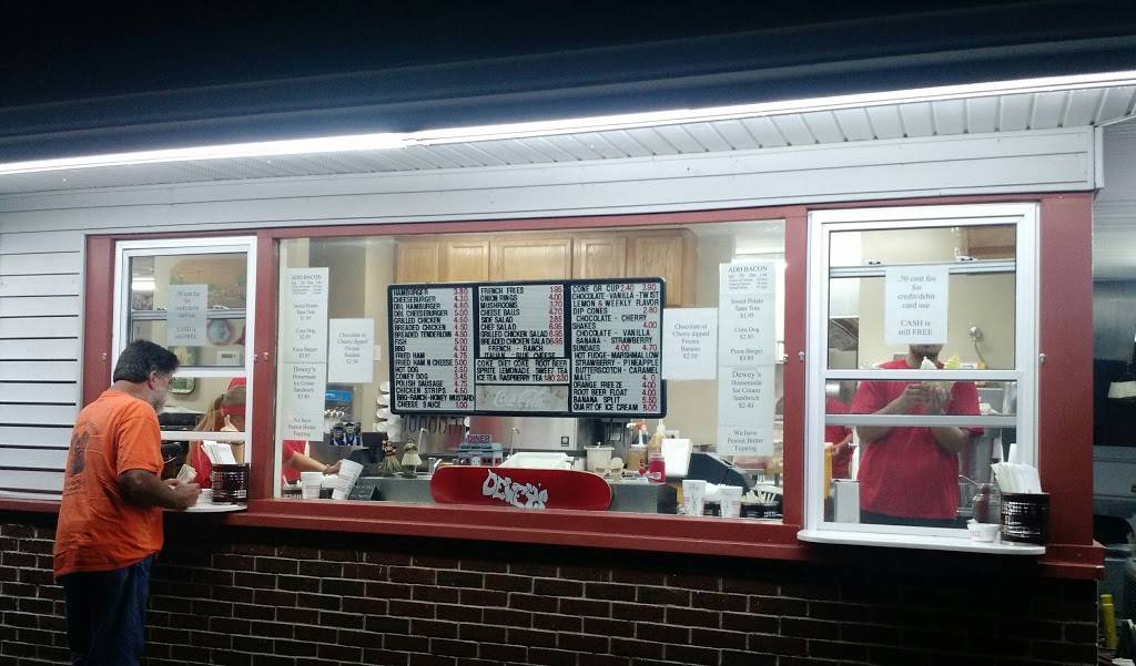 Deweys Drive-In | restaurant | 620 E Richardson St, Farmer City, IL 61842, USA | 3099283663 OR +1 309-928-3663