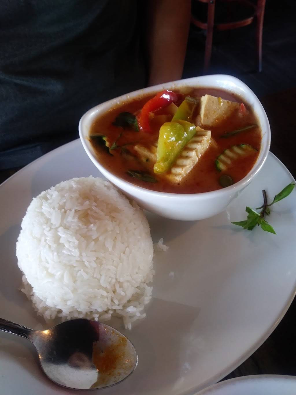 Sweetee Thai | restaurant | 10557 Valley View St, Cypress, CA 90630, USA | 7148287371 OR +1 714-828-7371