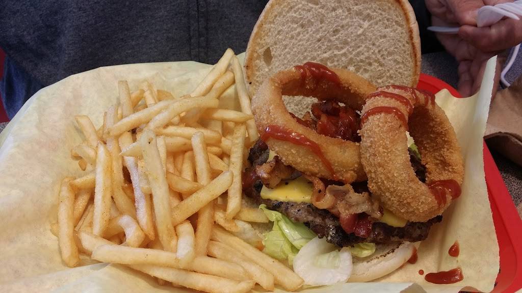 Hav-R Charburger | restaurant | 606 S Clark Rd, Duncanville, TX 75137, USA | 9722963663 OR +1 972-296-3663