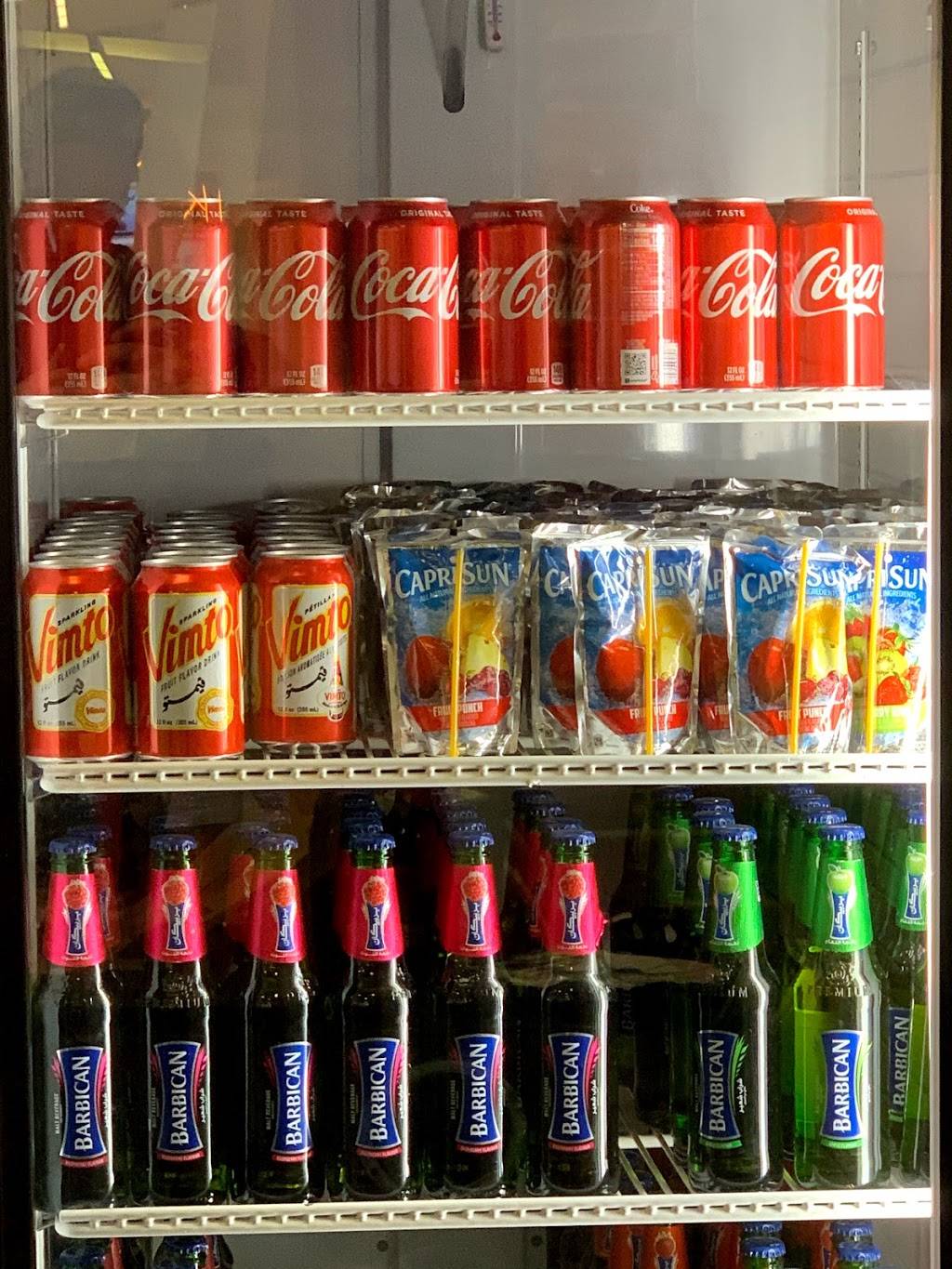 MaMa Gyros | restaurant | 5300 S 76th St, Greendale, WI 53129, USA | 4144231517 OR +1 414-423-1517