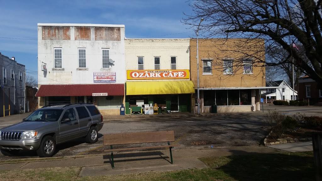 Ozark Cafe | restaurant | 208 Public Square, Berryville, AR 72616, USA | 8704236511 OR +1 870-423-6511