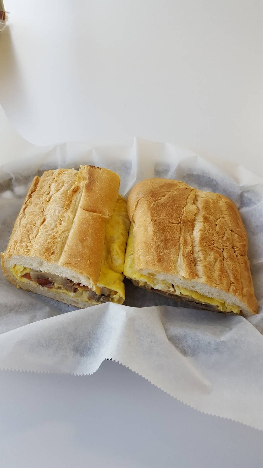 The Corner Cafe & Deli | cafe | 100 Ashley Dr S #220, Tampa, FL 33602, USA | 8132739711 OR +1 813-273-9711