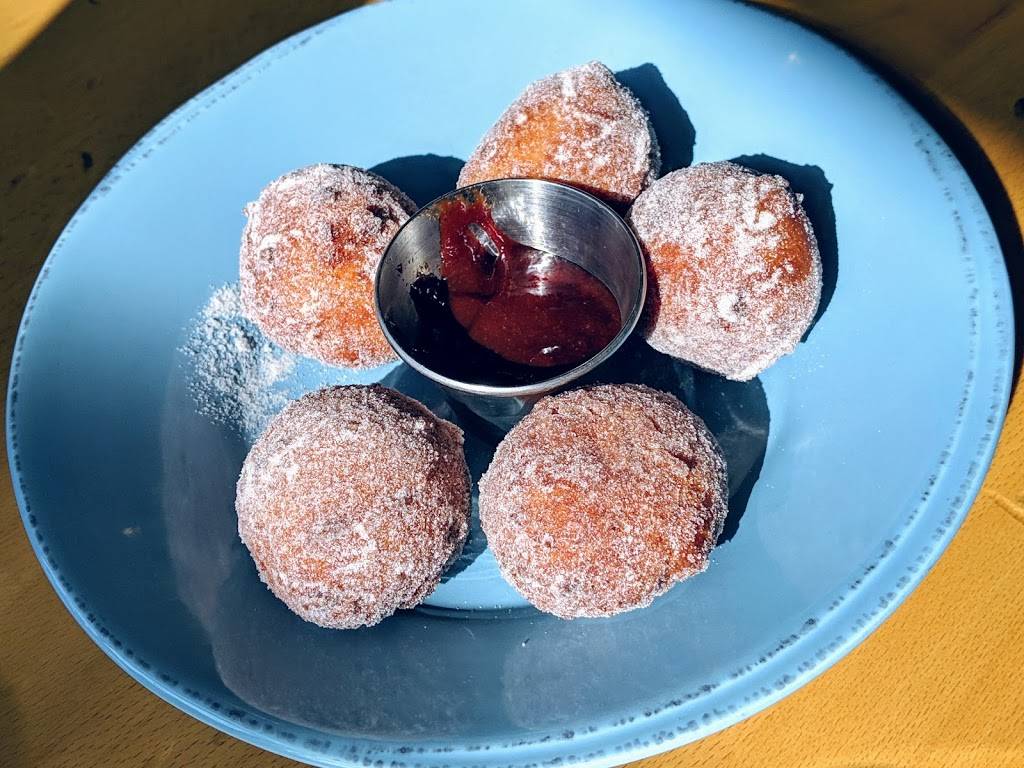 The Guest House Restaurant | restaurant | 6810 NE 153rd Pl, Kenmore, WA 98028, USA | 4254024990 OR +1 425-402-4990