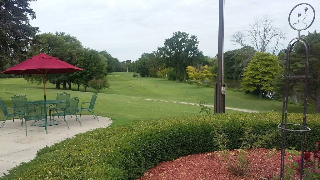 Bogeys Bar & Grill | restaurant | 3311 N River Rd, Fort Gratiot Twp, MI 48059, USA | 8109827010 OR +1 810-982-7010