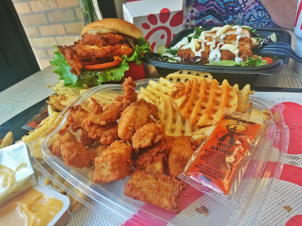 Chick-fil-A | restaurant | 3990 John R St, Detroit, MI 48201, USA | 3138310200 OR +1 313-831-0200