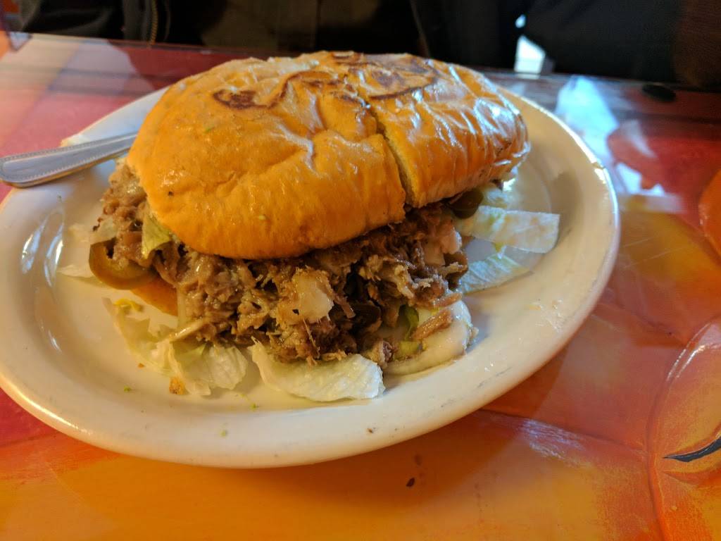 La Canasta Panaderia | restaurant | 1545 E Montgomery Cross Rd, Savannah, GA 31406, USA | 9123524800 OR +1 912-352-4800