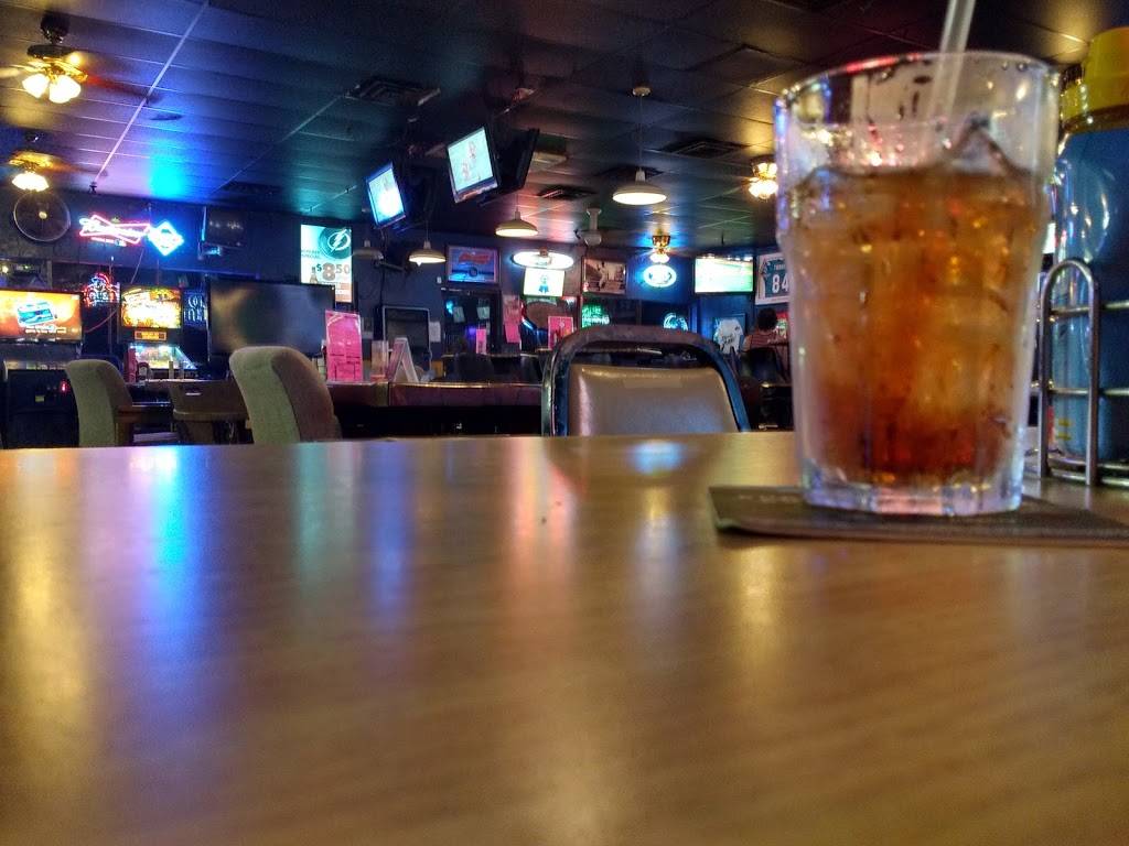 Sneakys Sports Bar & Grill | restaurant | 7500 Ulmerton Rd # 31, Largo, FL 33771, USA | 7275369000 OR +1 727-536-9000