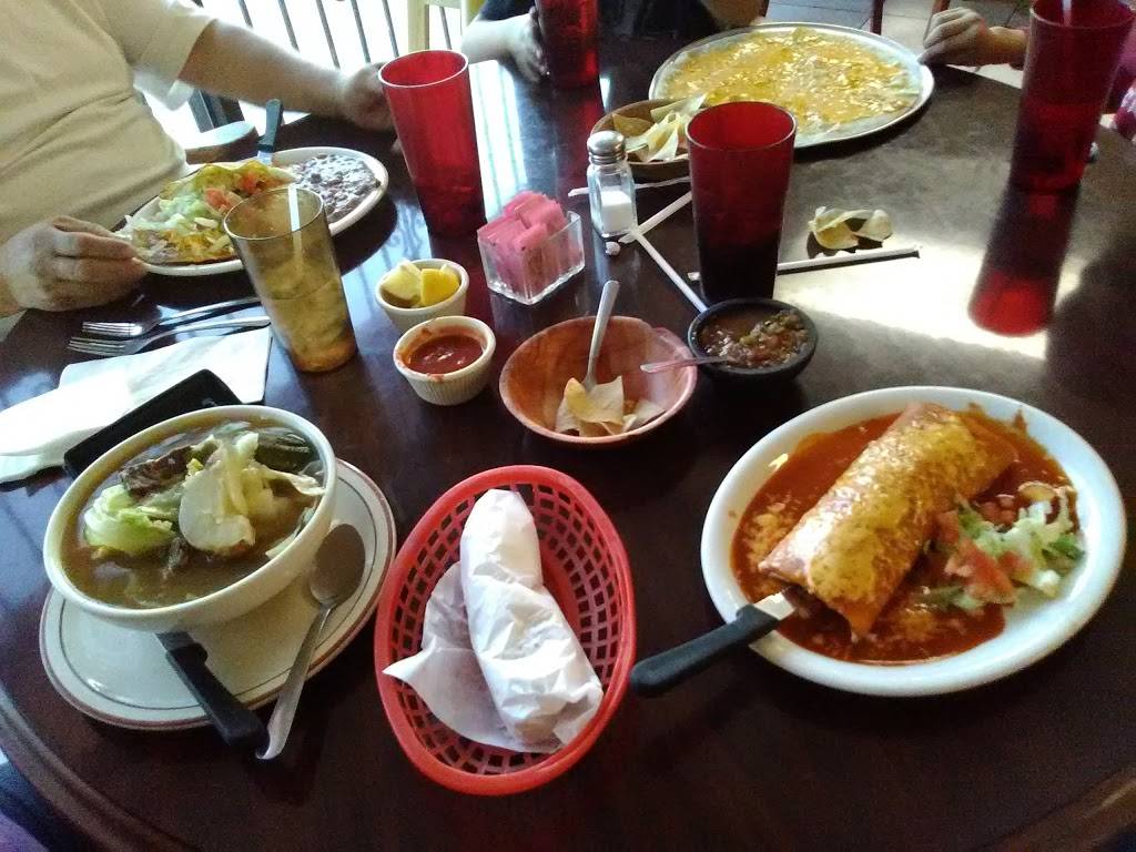 Pitic Restaurant and Lounge | restaurant | 1580 E Pima St, Phoenix, AZ 85034, USA | 6022580524 OR +1 602-258-0524