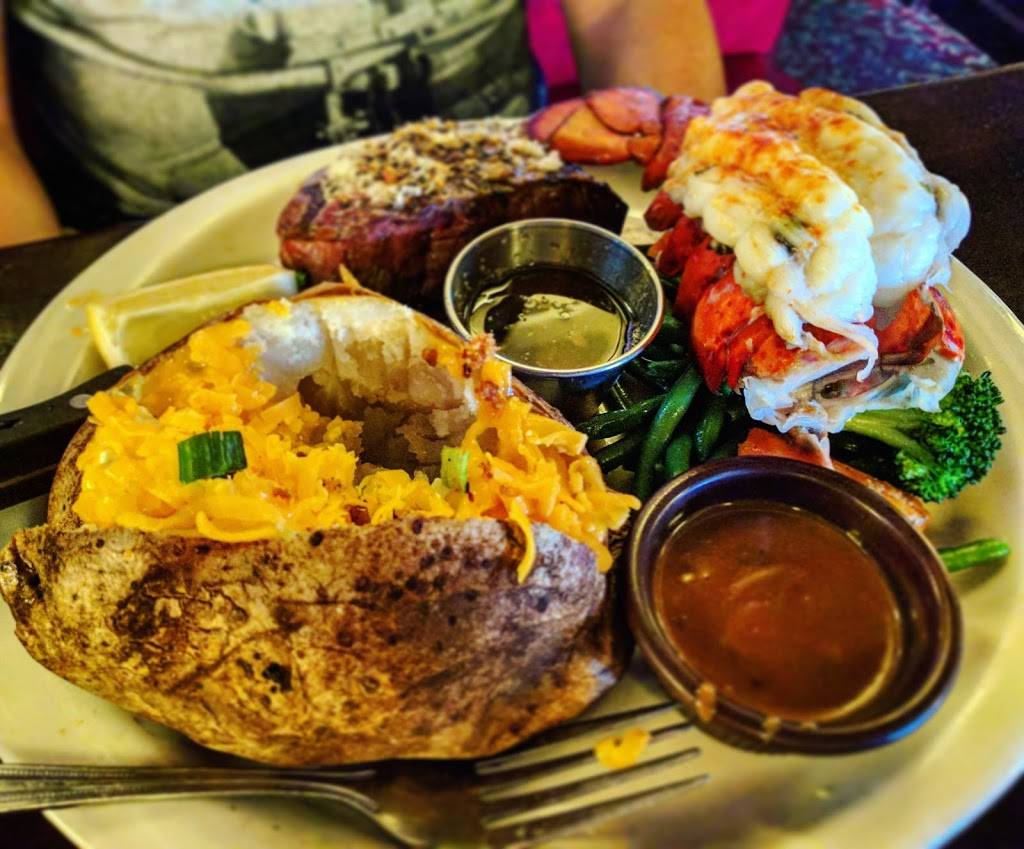 Bâton Rouge Steakhouse & Bar | restaurant | 120 Rue de Strasbourg, Candiac, QC J5R 0B4, Canada | 4504441500 OR +1 450-444-1500