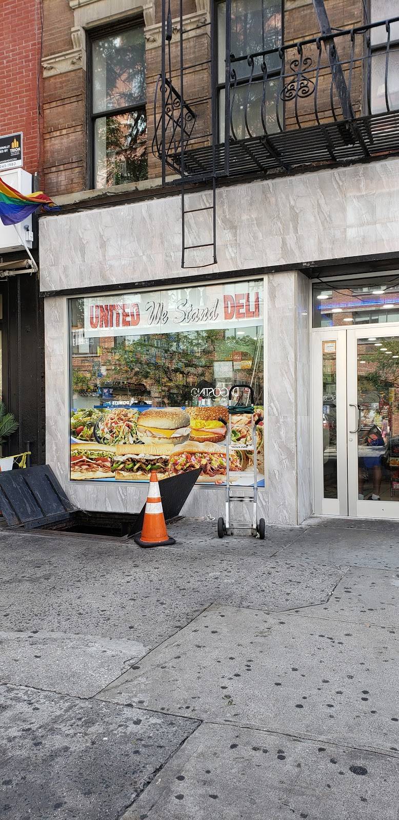 United We Stand | restaurant | 814 10th Ave # 1, New York, NY 10019, USA | 2123976035 OR +1 212-397-6035