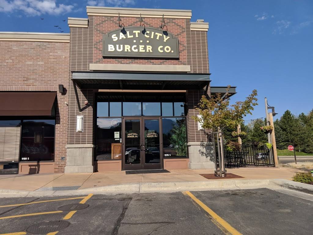 Salt City Burger Co | restaurant | 9176 Village Shop Dr, Sandy, UT 84094, USA | 8014954111 OR +1 801-495-4111