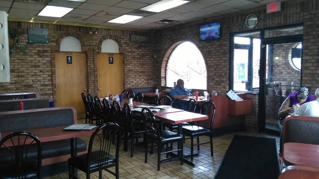 L Georges Coney Island | restaurant | 27434 Grand River St, Livonia, MI 48152, USA | 2484422970 OR +1 248-442-2970