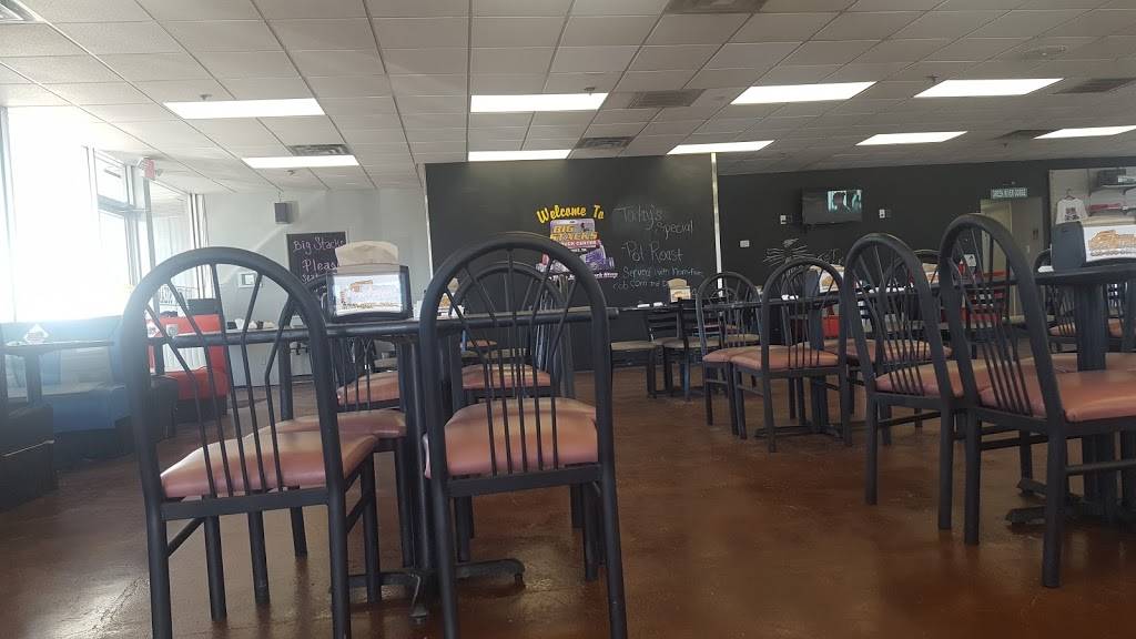 Big Stacks Truck Center | restaurant | 1100 W Hwy 25 #70, Newport, TN 37821, USA | 4237209090 OR +1 423-720-9090