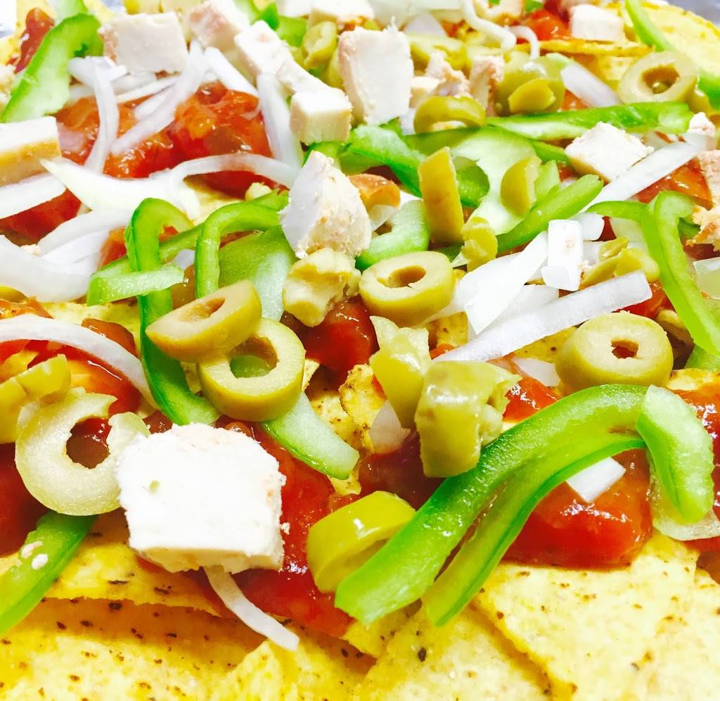 Moes Famous Pizza | meal delivery | 102 McEwen Ave, Ottawa, ON K2B 5K7, Canada | 6137260726 OR +1 613-726-0726