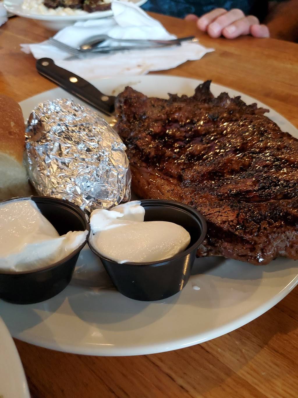 White Oak Grill, LLC | restaurant | 102 W Main St, Exline, IA 52555, USA | 6416582399 OR +1 641-658-2399