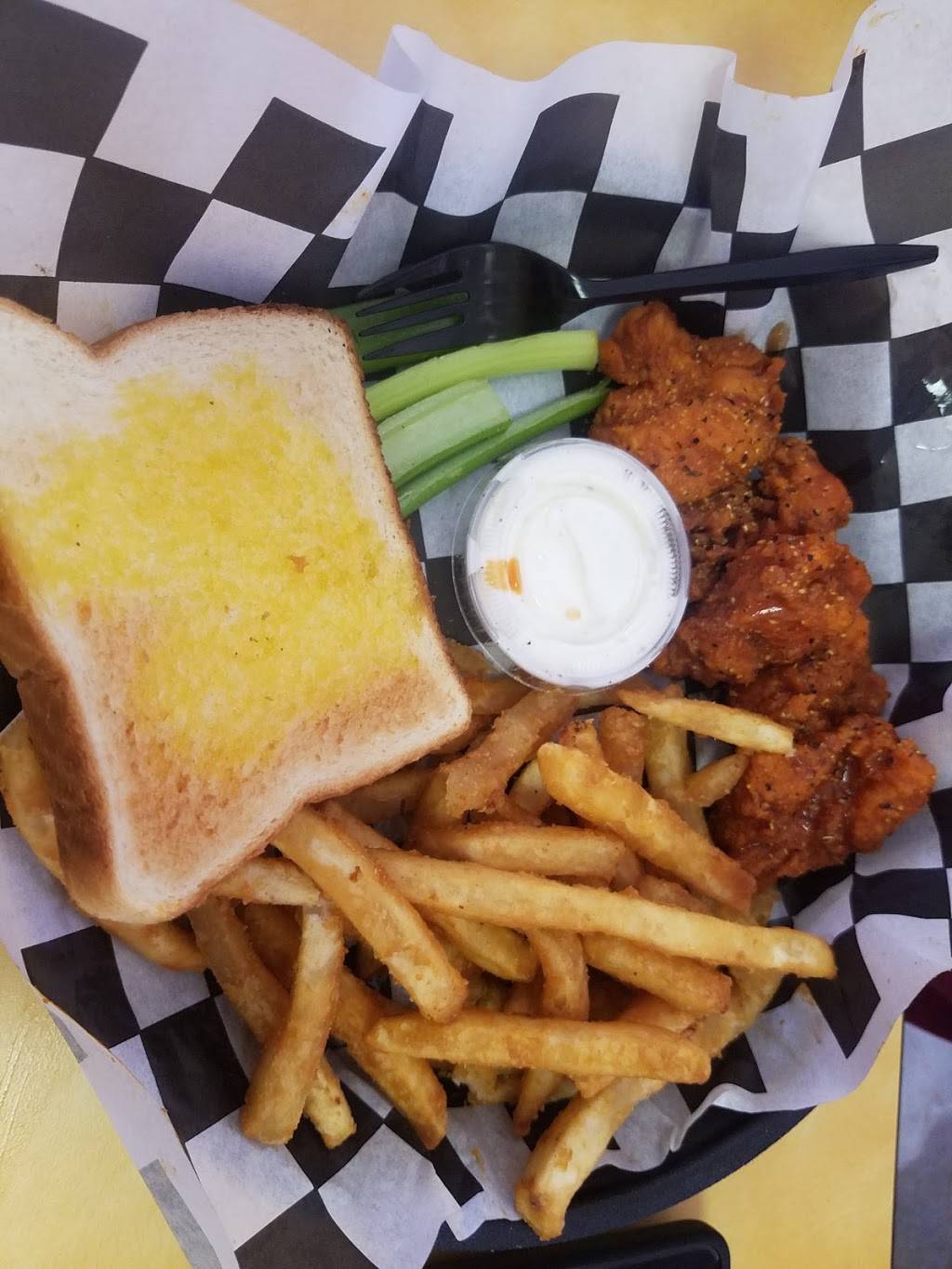 Grangers Hot Wings BBQ and Burgers | restaurant | 2911 Hamilton Rd #9014, LaGrange, GA 30241, USA | 7068827937 OR +1 706-882-7937