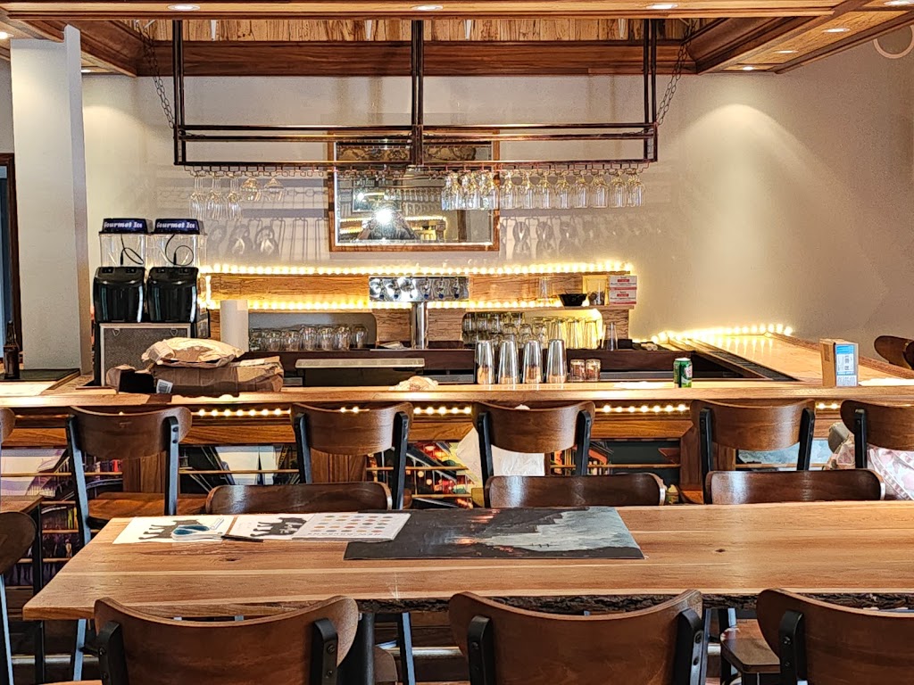 Ours noir | restaurant | 311 Gay St, Washington, VA 22747, USA | 5402275047 OR +1 540-227-5047