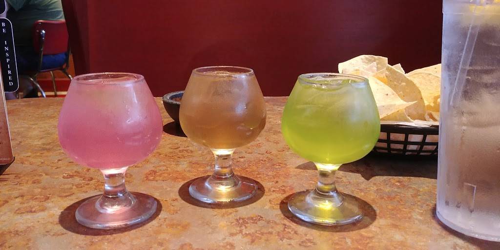 Montereys Little Mexico | restaurant | 270 1st St E, Humble, TX 77338, USA | 2814468466 OR +1 281-446-8466