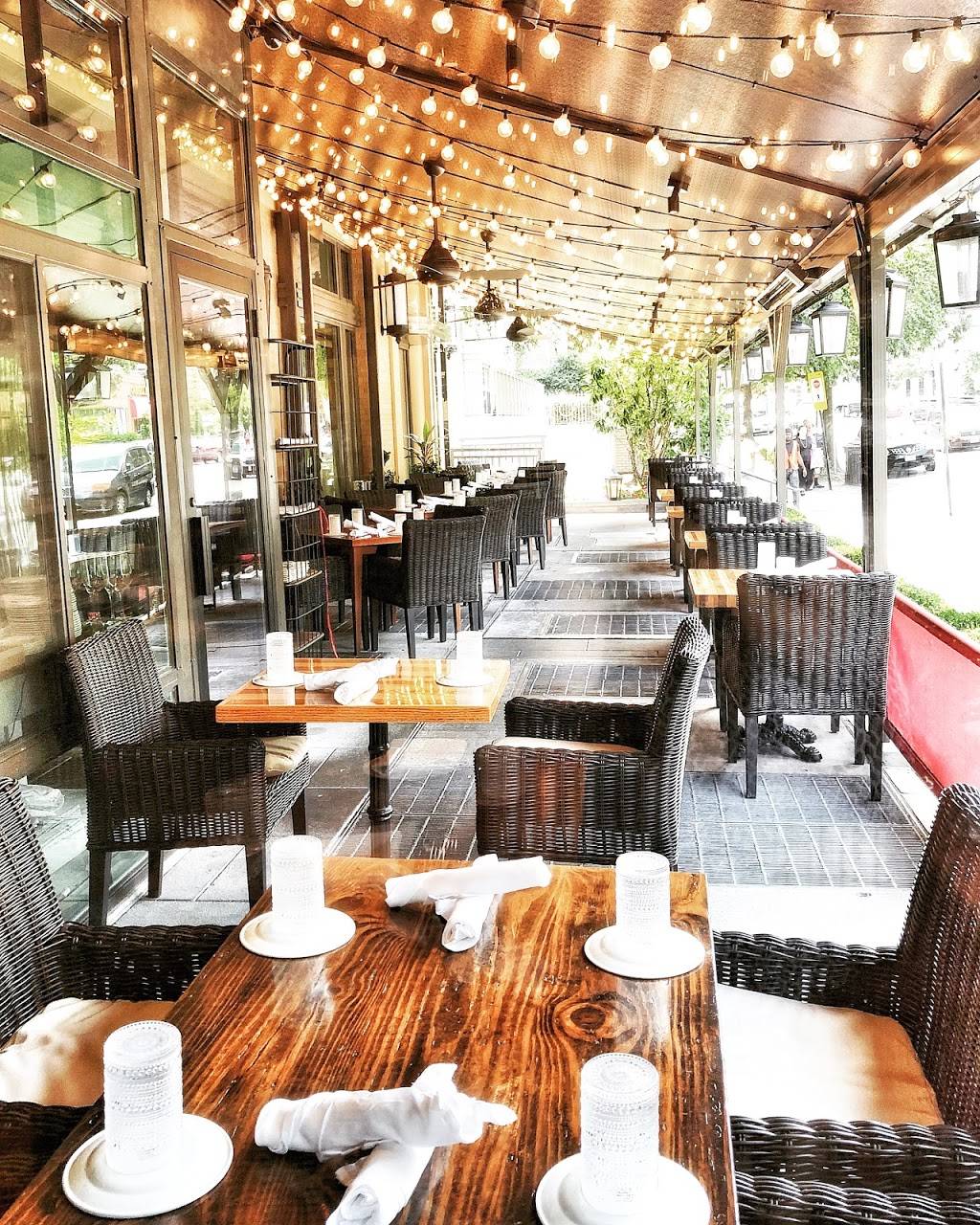 Sfoglina | restaurant | 4445 Connecticut Ave NW, Washington, DC 20008, USA | 2025251402 OR +1 202-525-1402