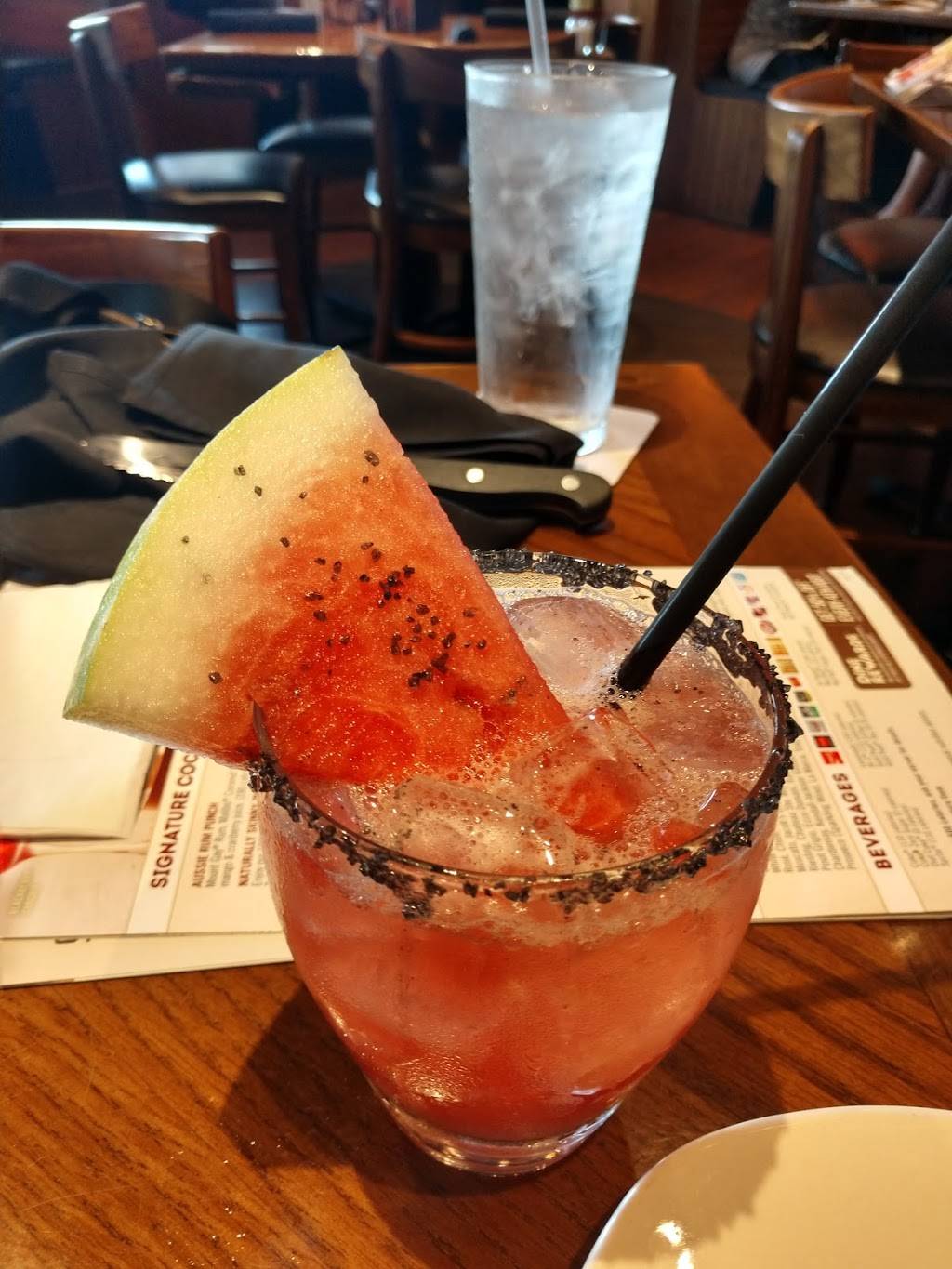 Outback Steakhouse | restaurant | 4905 Commercial Way, Spring Hill, FL 34606, USA | 3525921028 OR +1 352-592-1028