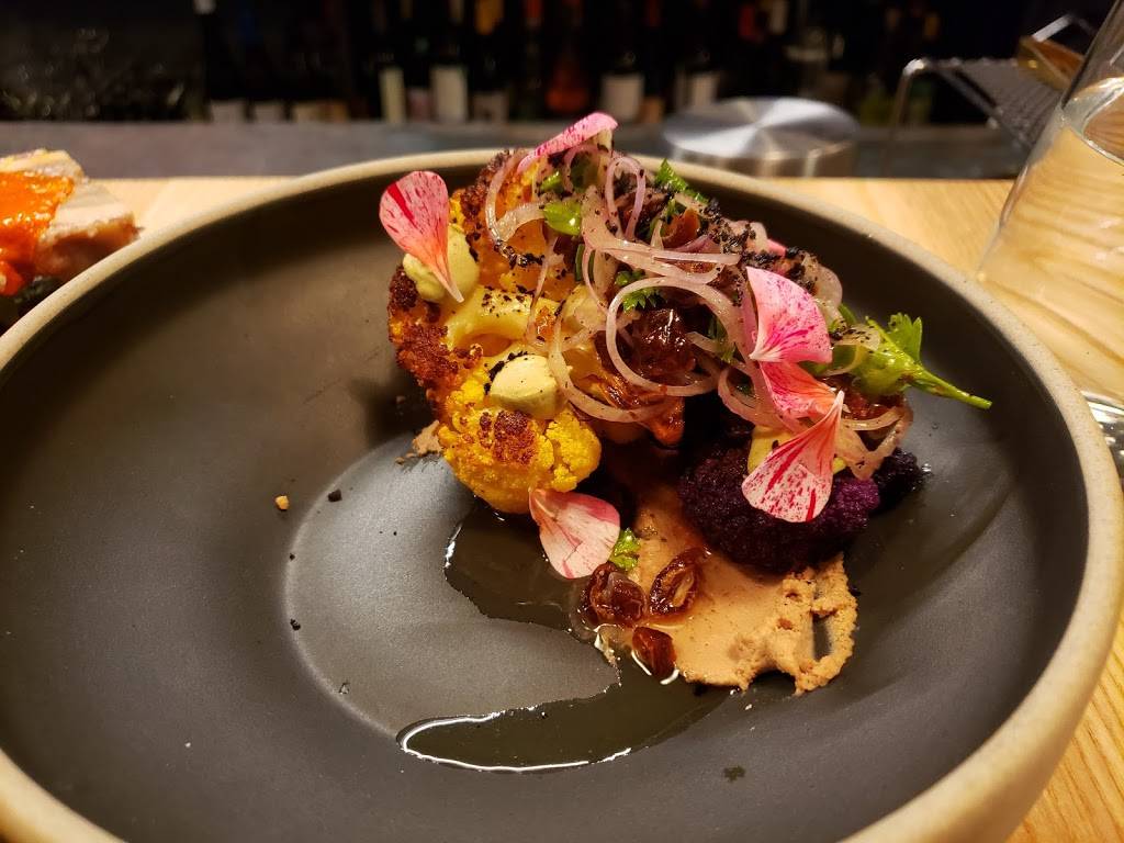 Le Flamant | restaurant | 4043 Rue Ontario E, Montréal, QC H1W 1T3, Canada | 5145434245 OR +1 514-543-4245