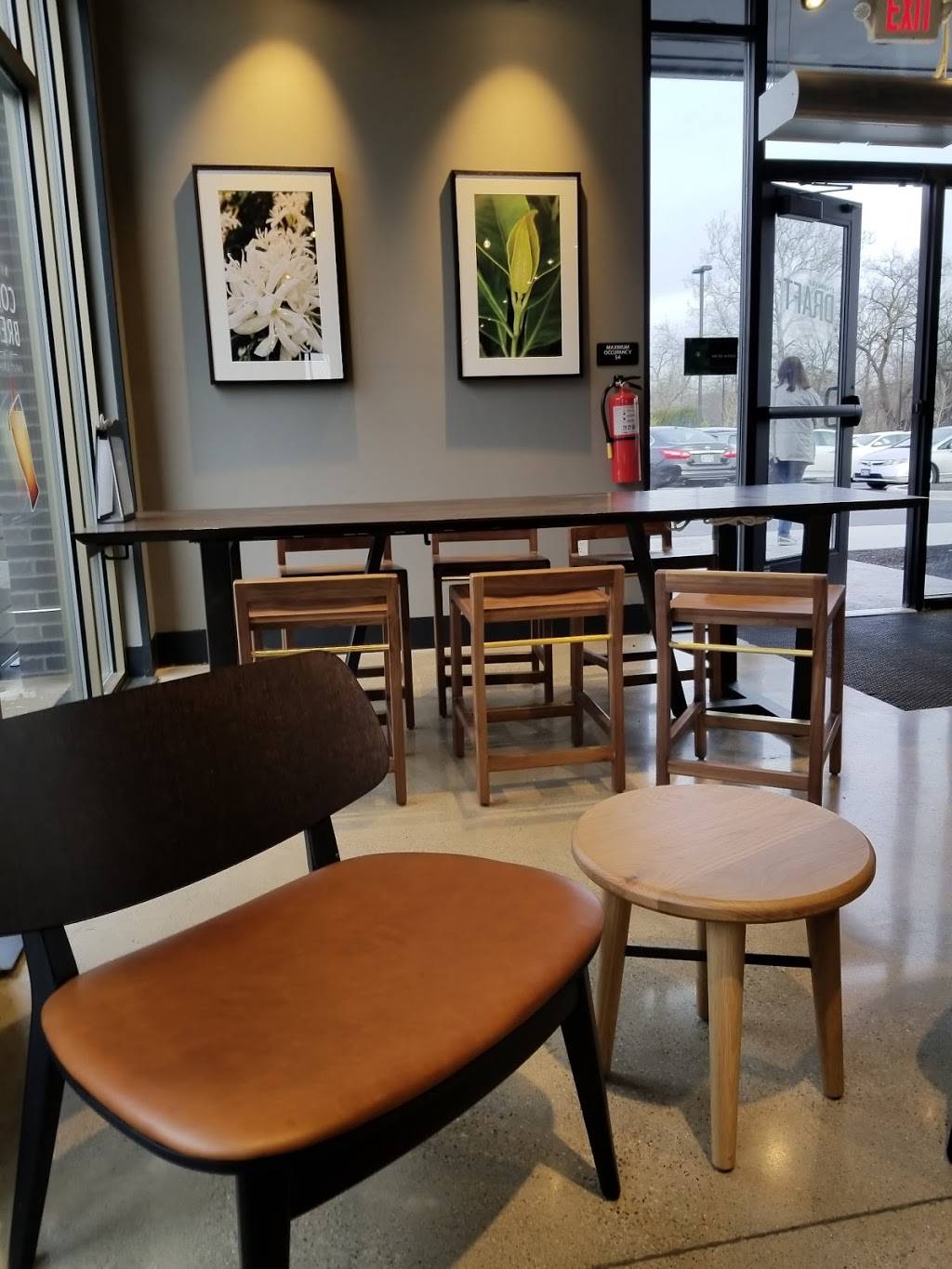 Starbucks | cafe | 697 N Cleveland Ave, Westerville, OH 43082, USA | 6144035958 OR +1 614-403-5958