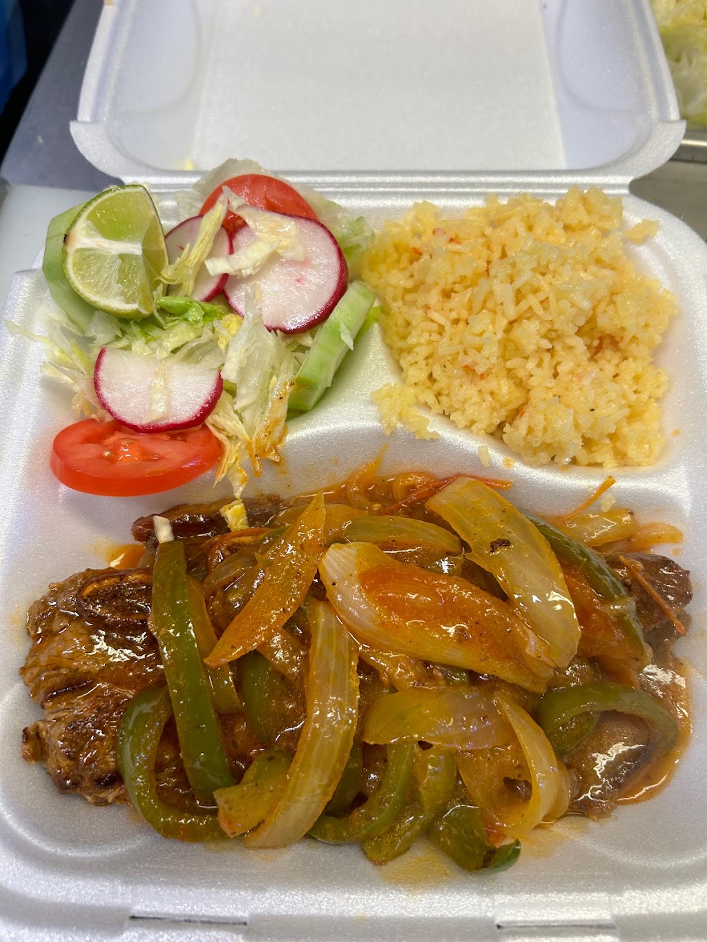 pupuseria la bendicion | restaurant | 1301 S Arkansas Ave, Russellville, AR 72801, USA | 4797474809 OR +1 479-747-4809