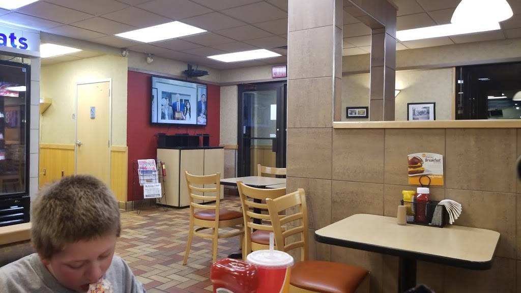 Dairy Queen Grill & Chill | restaurant | 1404 N Main St, Huntingburg, IN 47542, USA | 8126835083 OR +1 812-683-5083