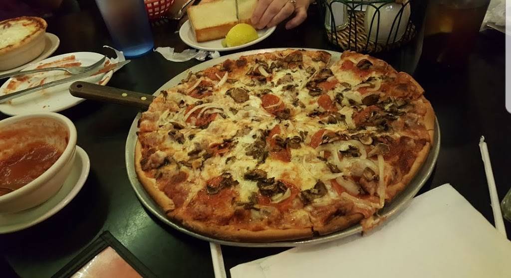 Barbieres Italian Inn | restaurant | 5844 W Bluemound Rd, Milwaukee, WI 53213, USA | 4144533800 OR +1 414-453-3800