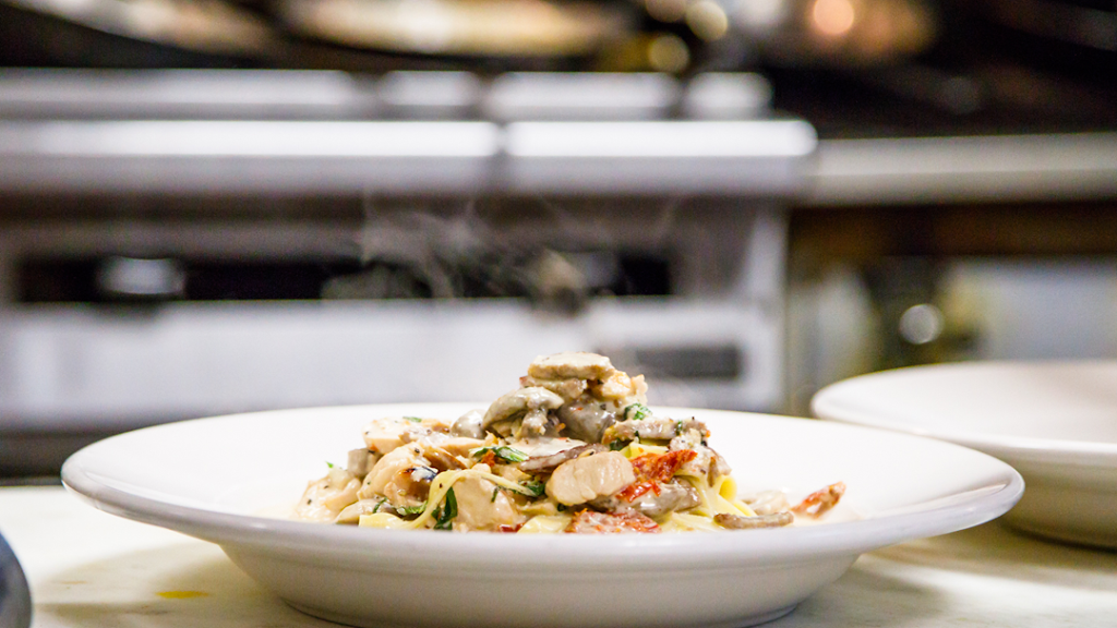 Bellissimo Ristorante | restaurant | 1848 Airline Dr, Houston, TX 77009, USA | 8326181168 OR +1 832-618-1168