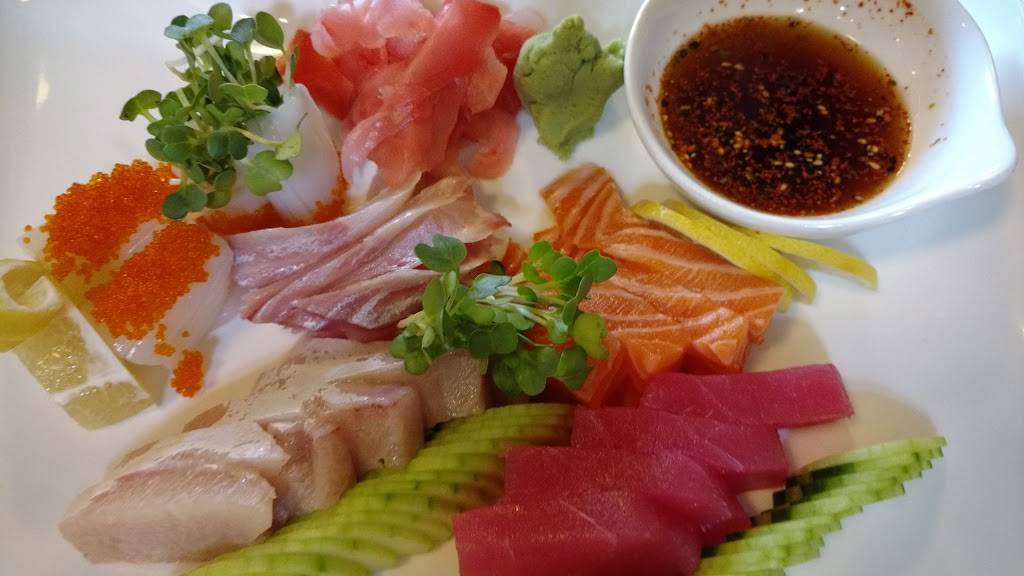 Oishii Japanese Cuisine | restaurant | 4462 W Ashlan Ave, Fresno, CA 93722, USA | 5592769300 OR +1 559-276-9300