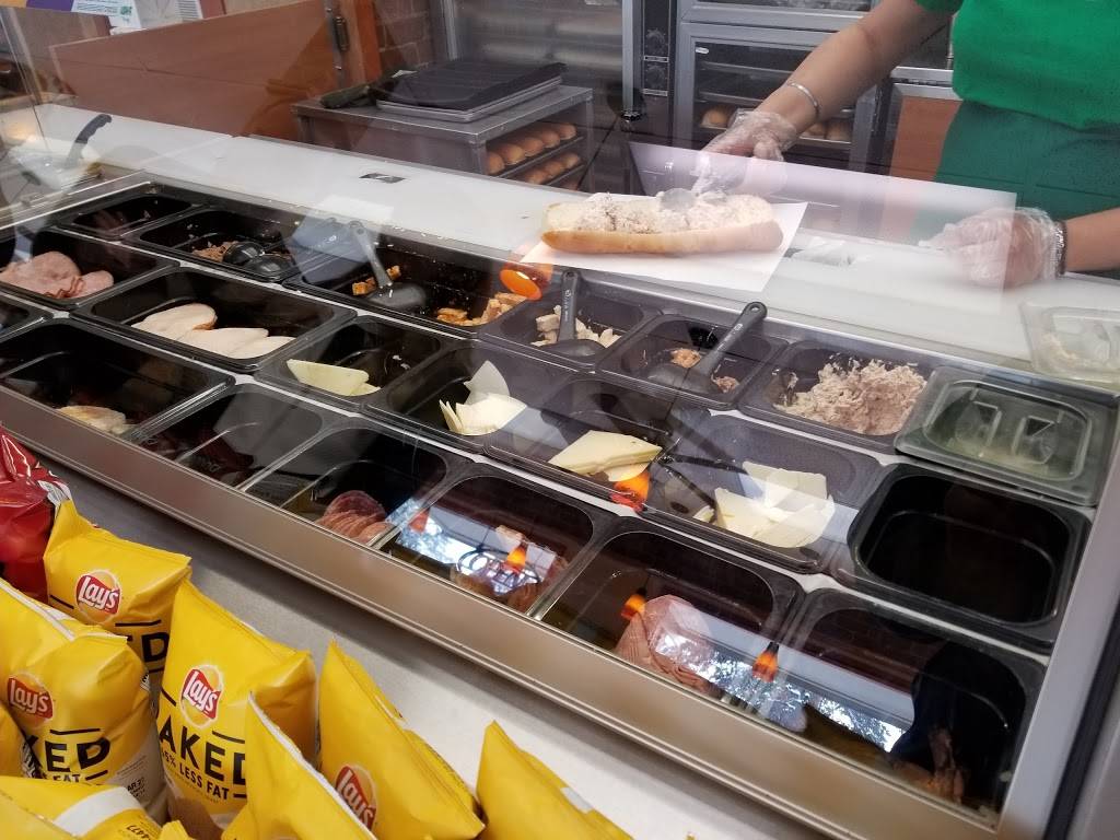 Subway | restaurant | 1019 Emerald Bay Rd, South Lake Tahoe, CA 96150, USA | 5305441102 OR +1 530-544-1102