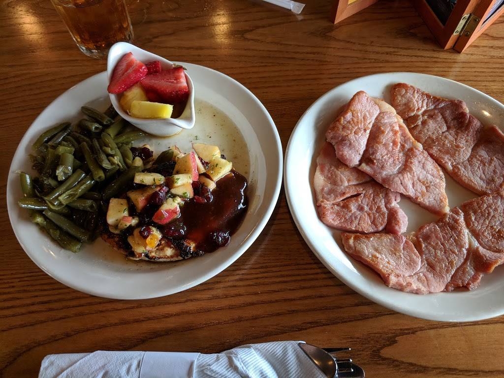 Cracker Barrel Old Country Store | restaurant | 27491 Helen Dr, Perrysburg, OH 43551, USA | 4198747481 OR +1 419-874-7481