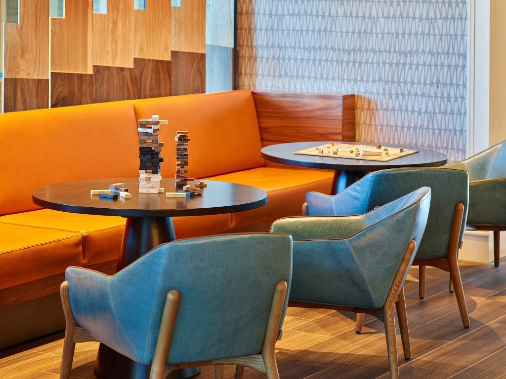 Scroll Bar Waterside Kitchen | restaurant | 223 Twin Dolphin Dr, Redwood City, CA 94065, USA | 6505989000 OR +1 650-598-9000