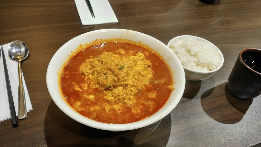 북경반점 Restaurant Beijing | restaurant | 4925 Dundas St W, Etobicoke, ON M9A 1B6, Canada | 6473437838 OR +1 647-343-7838