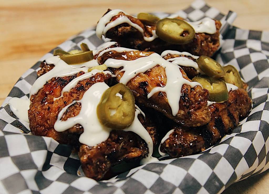 Wingporium | restaurant | 170 Lakeshore Rd E, Mississauga, ON L5G 1G1, Canada | 9059904300 OR +1 905-990-4300