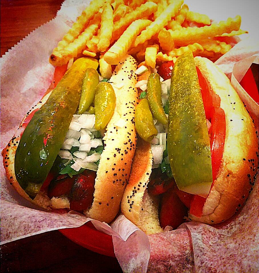 The Hat Chicago | restaurant | 1604 W North Ave, Chicago, IL 60622, USA | 7733425000 OR +1 773-342-5000