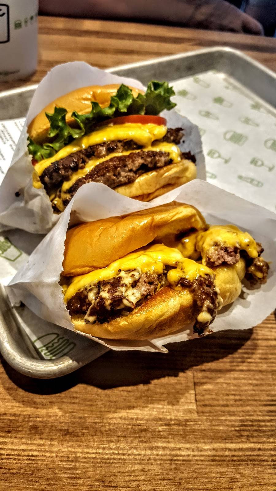 Shake Shack | restaurant | 6205 Kirby Dr, Houston, TX 77005, USA | 3469982820 OR +1 346-998-2820
