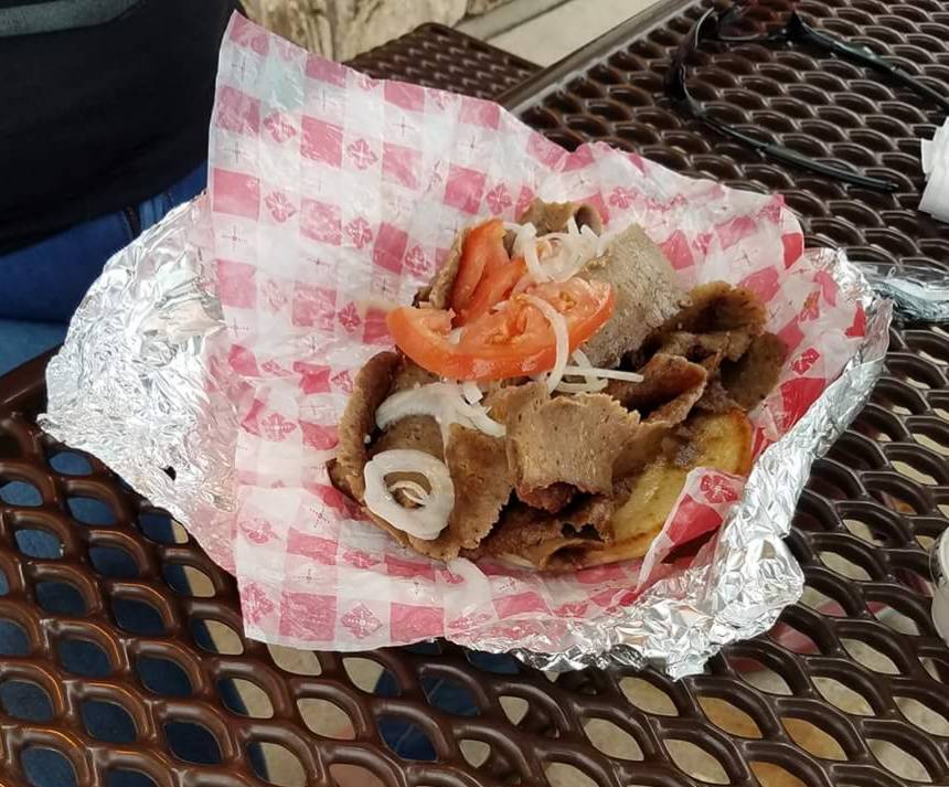 Golden Gyros | restaurant | 7233 W Lincoln Ave, Milwaukee, WI 53219, USA | 4145417580 OR +1 414-541-7580