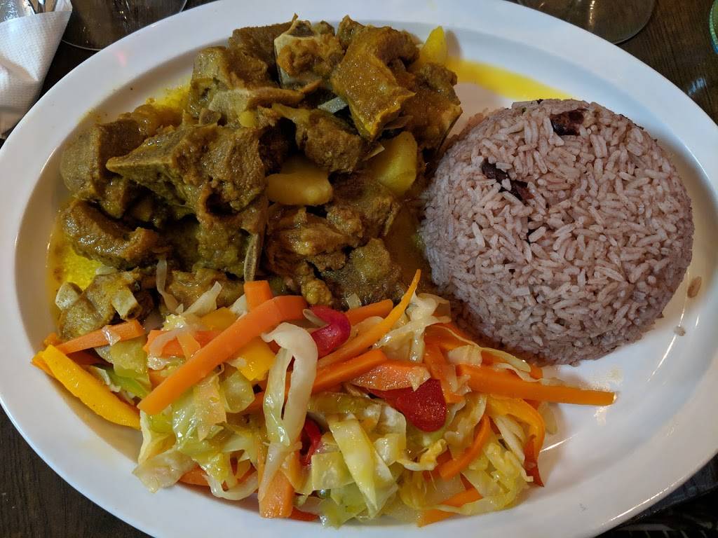 Humming Bird | restaurant | 104 Broadway, Newport, RI 02840, USA | 4016190032 OR +1 401-619-0032