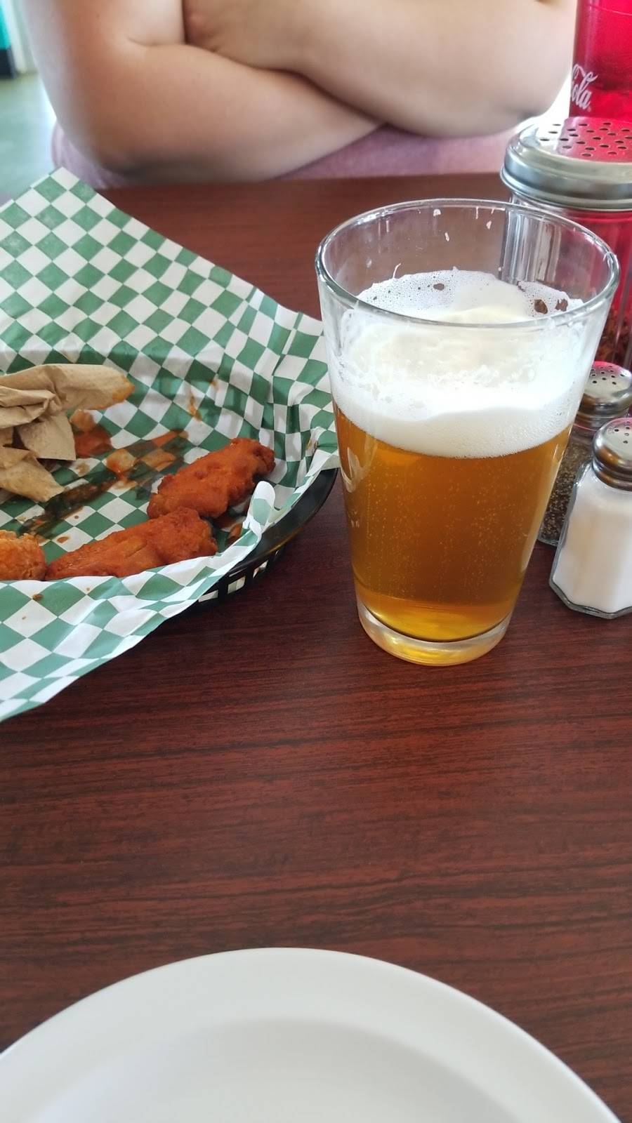 Georgio and Luigi Pizzeria and Sports Bar | restaurant | 13680 #1, Bear Valley Rd, Victorville, CA 92392, USA | 7602411227 OR +1 760-241-1227