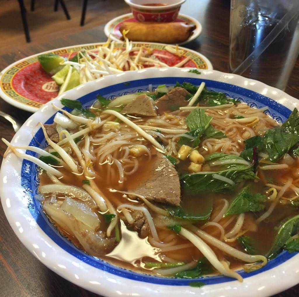 Pho Tuong Lai Restaurant | restaurant | 355 New Park Ave, Hartford, CT 06106, USA | 8605239134 OR +1 860-523-9134