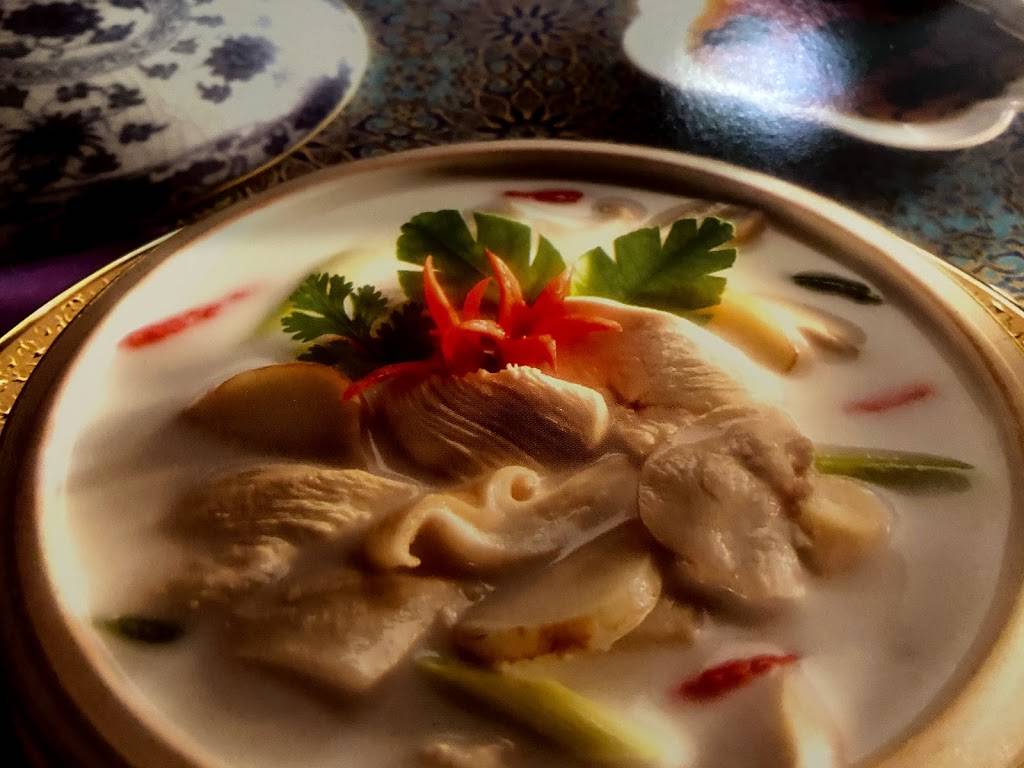 Emerald II Thai Cuisine | restaurant | 27227 Pacific Hwy S, Federal Way, WA 98003, USA | 2539412022 OR +1 253-941-2022