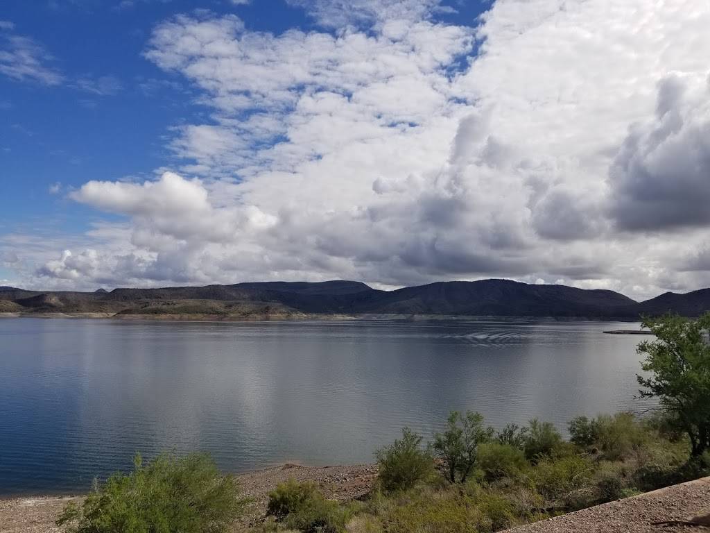 Scorpion Bay Club | restaurant | 10970 Peninsula Blvd, Morristown, AZ 85342, USA | 9285012628 OR +1 928-501-2628