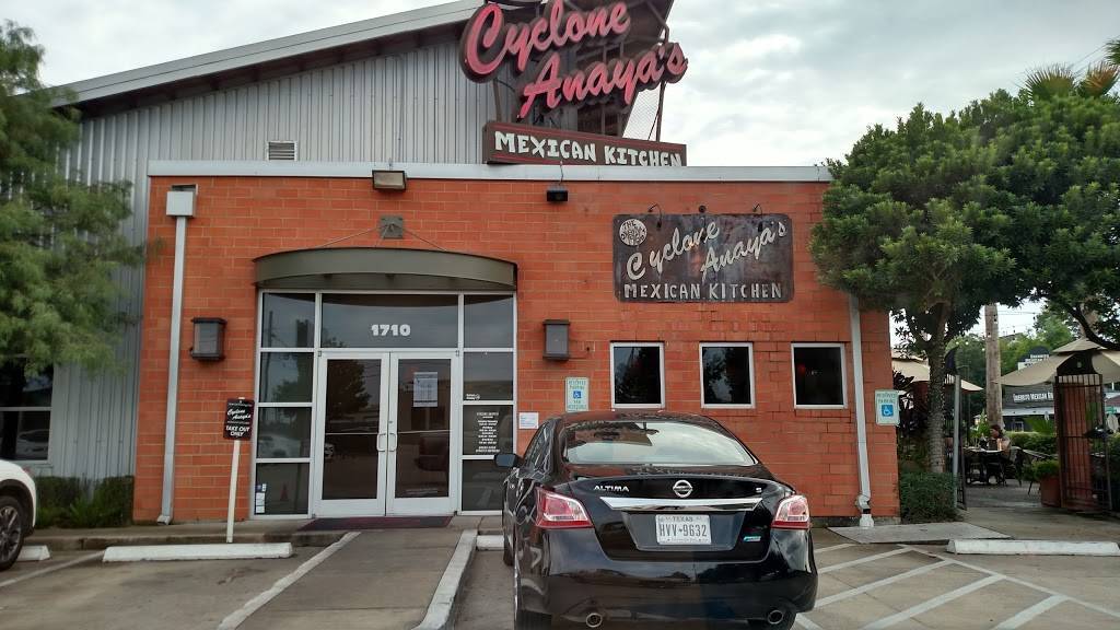 Cyclone Anayas Mexican Kitchen | restaurant | 1710 Durham Dr, Houston, TX 77007, USA | 7138623209 OR +1 713-862-3209