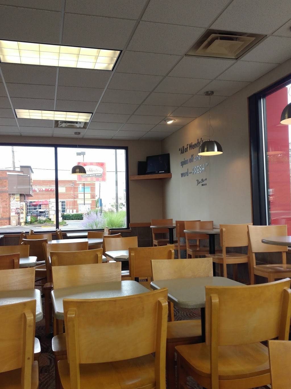 Wendys | restaurant | 1483 Olentangy River Rd, Columbus, OH 43212, USA | 6144211277 OR +1 614-421-1277
