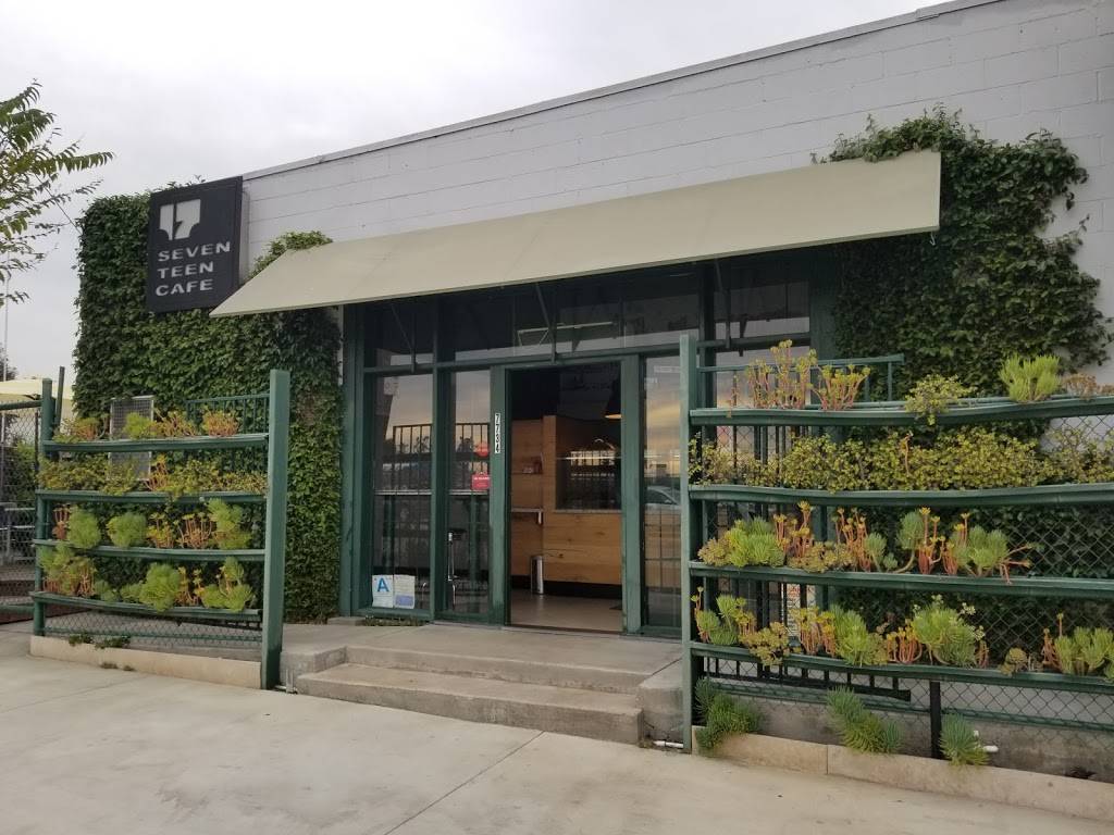 seventeen cafe | restaurant | 7734 San Fernando Rd, Sun Valley, CA 91352, USA | 7472232056 OR +1 747-223-2056