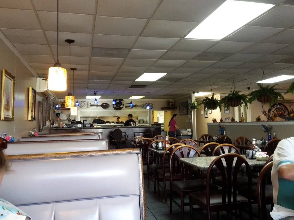Mama Sallys | restaurant | 2010 SE US Hwy 19, Crystal River, FL 34429, USA | 3527943028 OR +1 352-794-3028