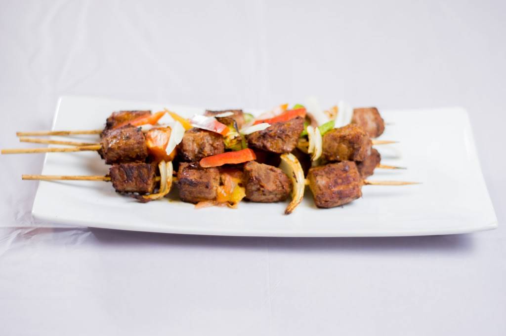 Dabakh Restaurant - Senegalese cuisine | restaurant | 2225 Morse Rd Service Road, Columbus, OH 43229, USA | 6144739105 OR +1 614-473-9105