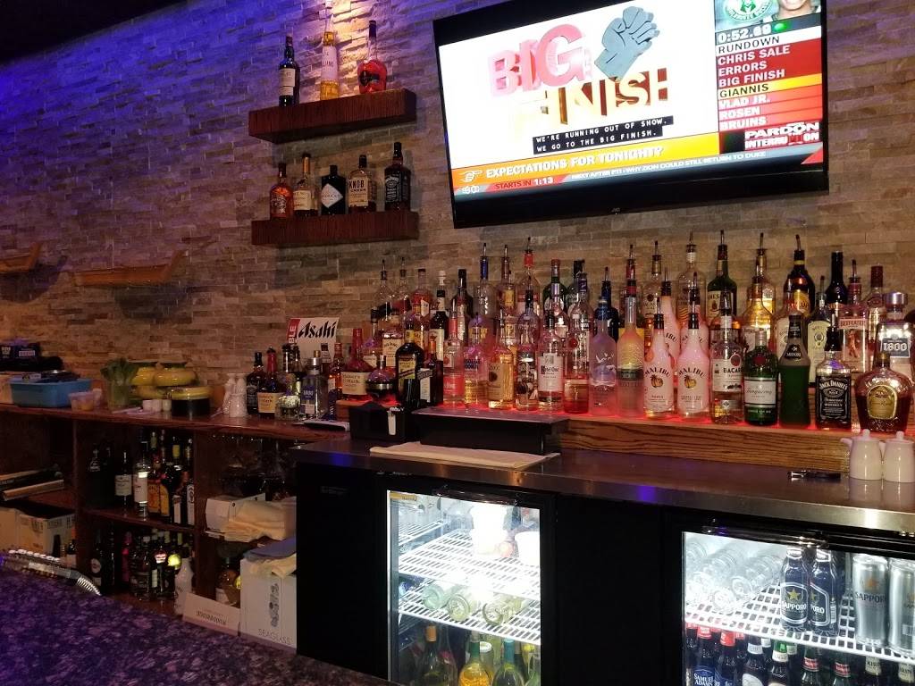 Blue Ginger Asian Bistro | restaurant | 1061 W Pleasant Valley Rd, Parma, OH 44134, USA | 4408428880 OR +1 440-842-8880